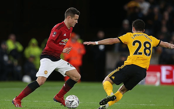 利物浦的消极态度让阿诺德率先决定离开，萨拉赫和范戴克紧随其后.